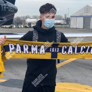 Read more about the article Parma official the signing of Dennis Man from FCSB